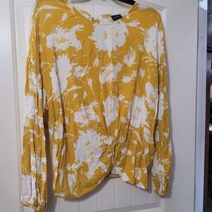 Daytrip brand ladies blouse